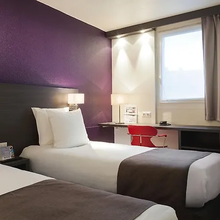Hotell Kyriad Gare - Grand Palais 3*
