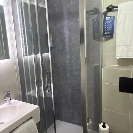 Hotel Kyriad Gare - Grand Palais