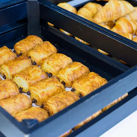 Hotel Kyriad Gare - Grand Palais 3*