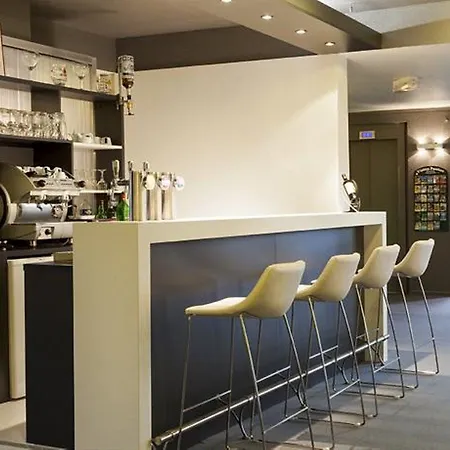 Hotel Kyriad Gare - Grand Palais