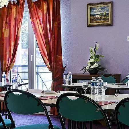 Hotell Kyriad Gare - Grand Palais