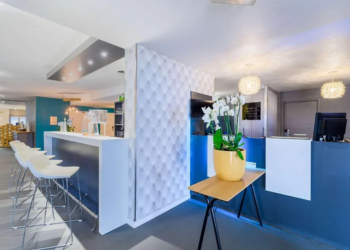 Hotel Kyriad Gare - Grand Palais