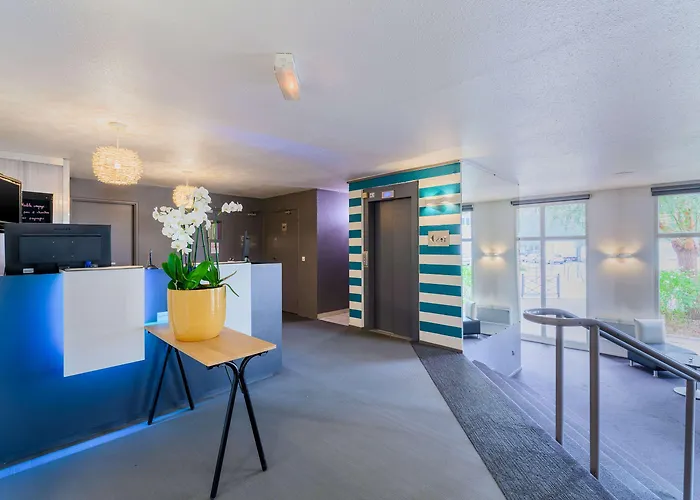 Hotel Kyriad Gare - Grand Palais