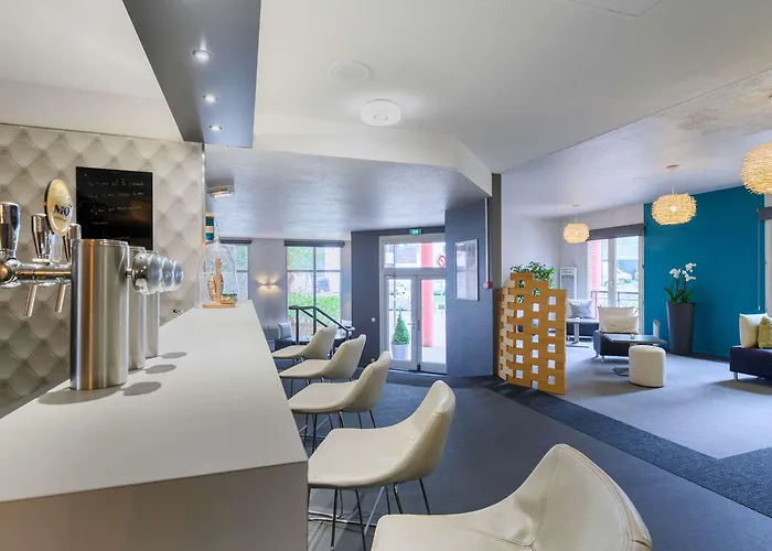 Hotel Kyriad Gare - Grand Palais 3*