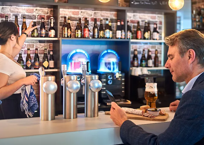 Kyriad Gare - Grand Palais 3*