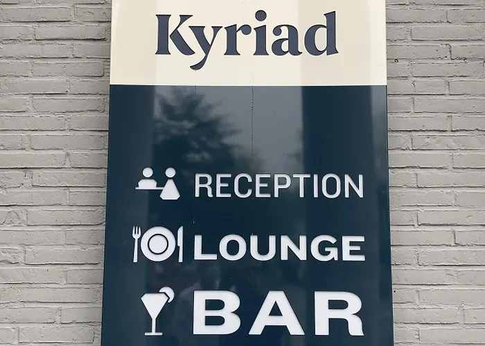 ホテル Kyriad Gare - Grand Palais リール