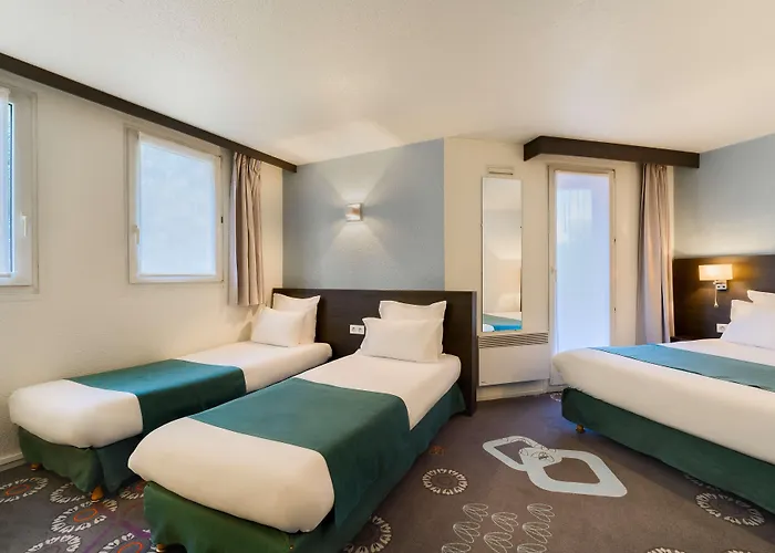 Hotel Kyriad Gare - Grand Palais 3*