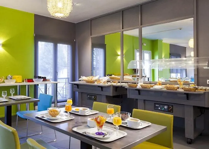 Kyriad Gare - Grand Palais Lille